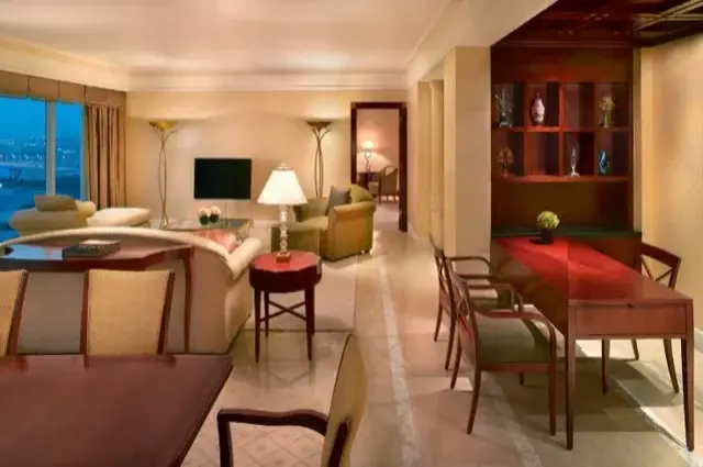Emiri Suite - Living Area
